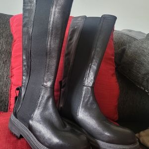 Genuine leather boots made in Italy